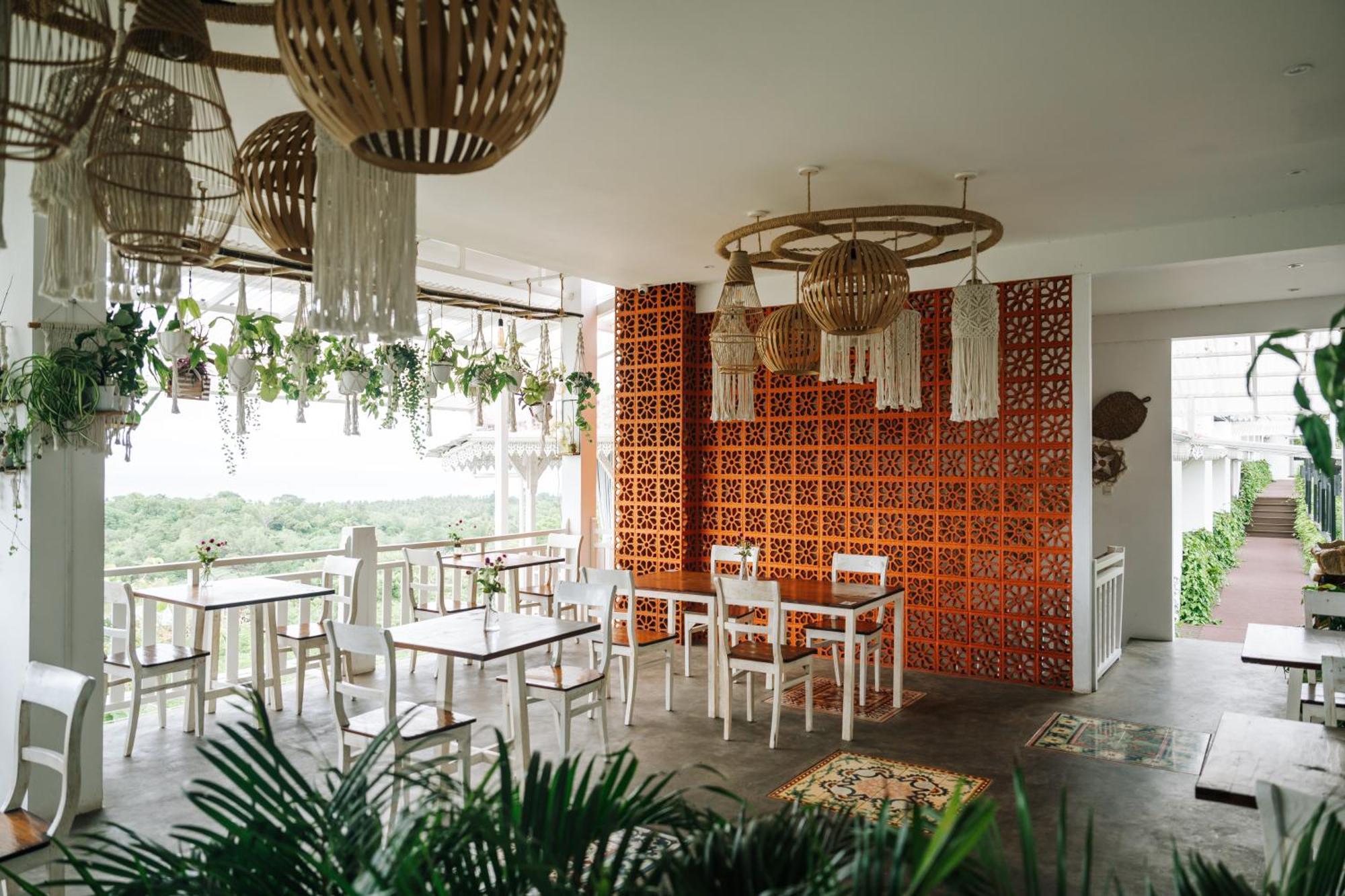 Mambo Hill Resort Ped Exterior foto
